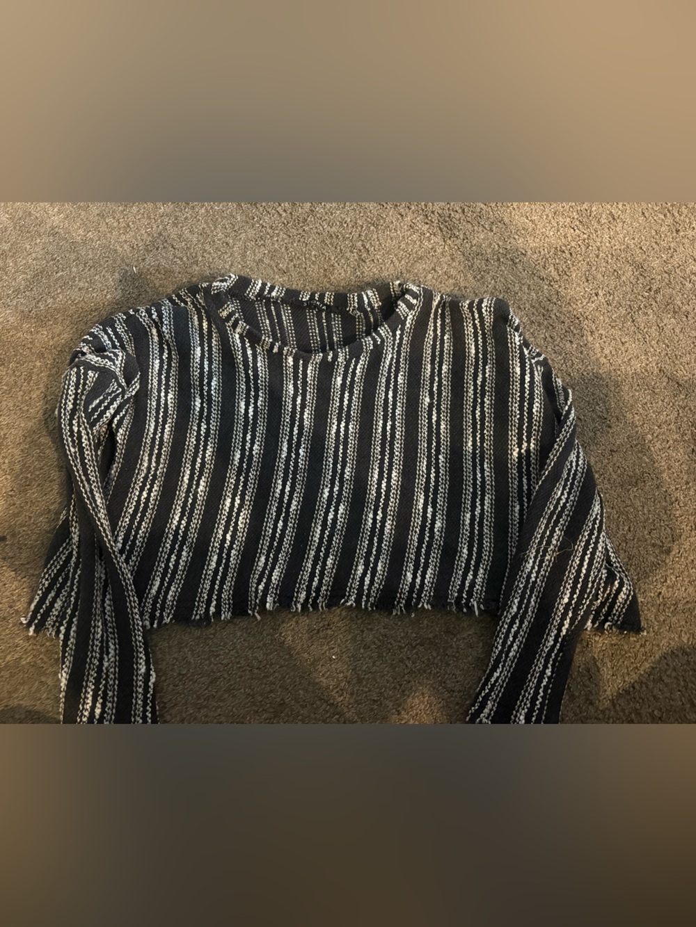 Storia Black & White Striped Crewneck Sweater